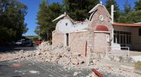 Mindestens ein Mensch ist bei einem starken Erdbeben auf der Insel Kreta laut Medienberichten ums Leben gekommen, neun wurden leicht verletzt.