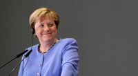 Geht Merkel tatsächlich in die Politik-Rente oder kann ein Job in Brüssel sie locken?