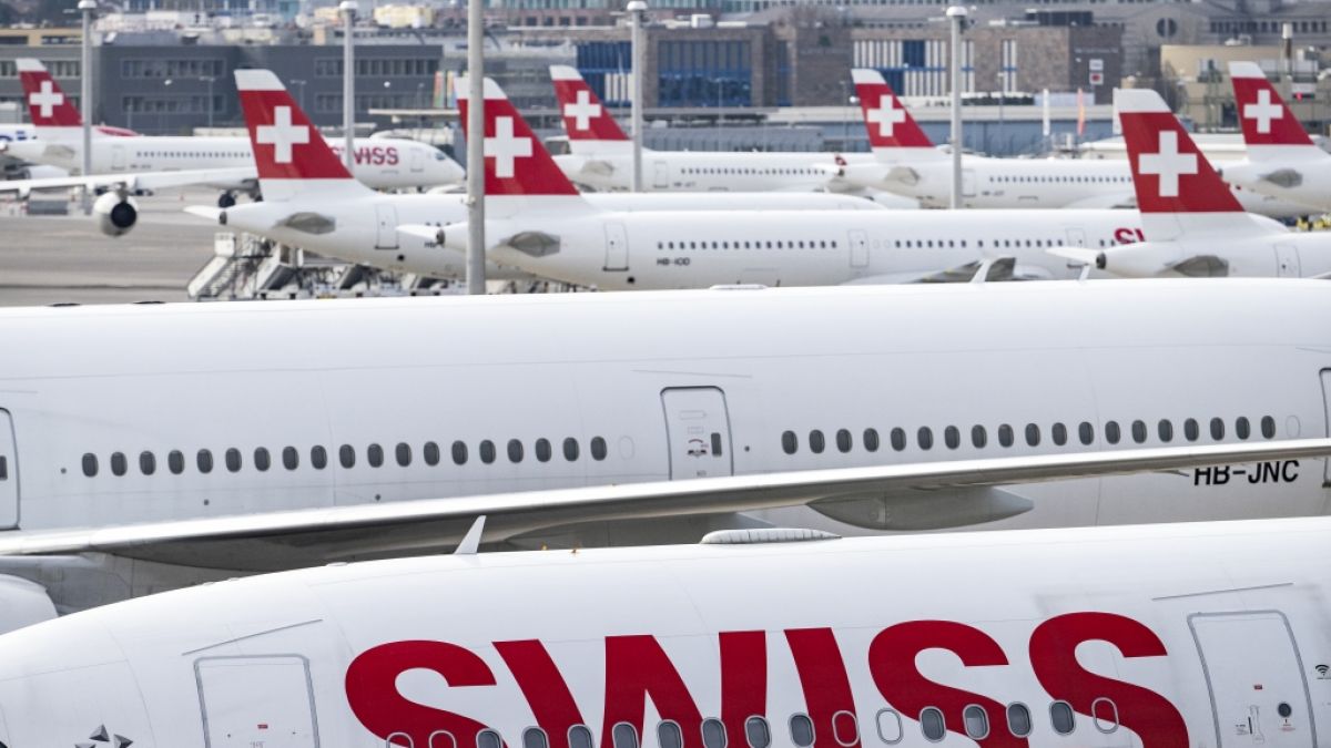 Die Lufthansa-Tochter Swiss will ungeimpftem Kabinenpersonal kündigen. (Foto)