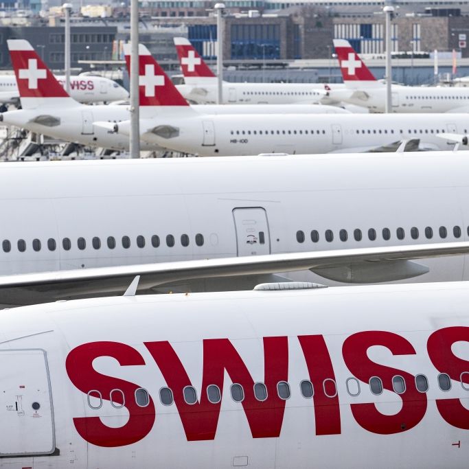 Kündigung droht! Lufthansa-Tochter will ungeimpftes Kabinenpersonal rauswerfen