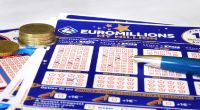 In der Lotterie EuroMillions winkt am 15.10.2021 ein sagenhafter XXL-Jackpot mit 220 Millionen Euro.