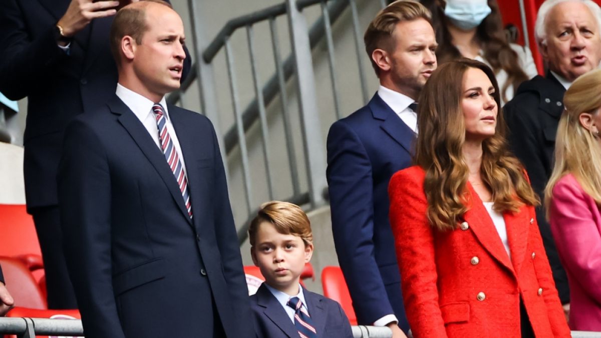 Ein Umstand macht Prinz George (8) traurig und wütend. Das verriet Prinz William (39) in den Royal-News. (Foto)