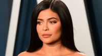 Kylie Jenner zeigt ihre nackte Silhouette im Netz.