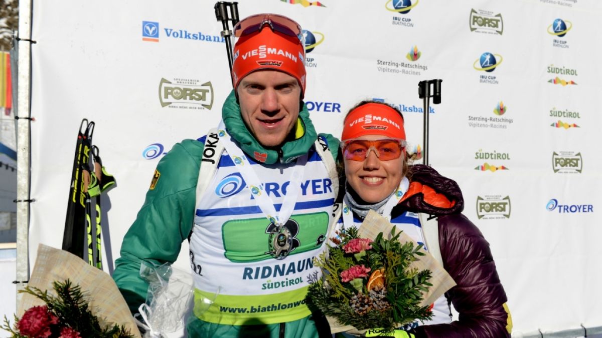 Laura Dahlmeier und Roman Rees in Aktion auf der Strecke. Sie belegten den zweiten Platz beim Biathlon IBU-Cup in Ridnaun in der Single-Mixed-Staffel. (Foto)