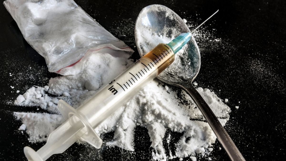 Weil seine Kinder nicht schlafen wollten, spritzte ein drogensüchtiger Vater dem Nachwuchs Heroin (Symbolbild). (Foto)