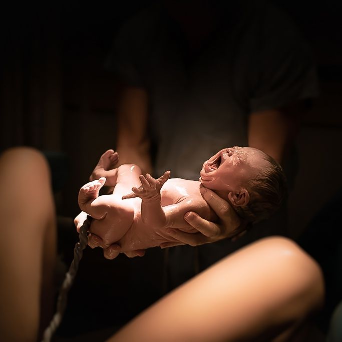 Ärzte verblüfft! Baby mit 12-cm-Schwanz geboren