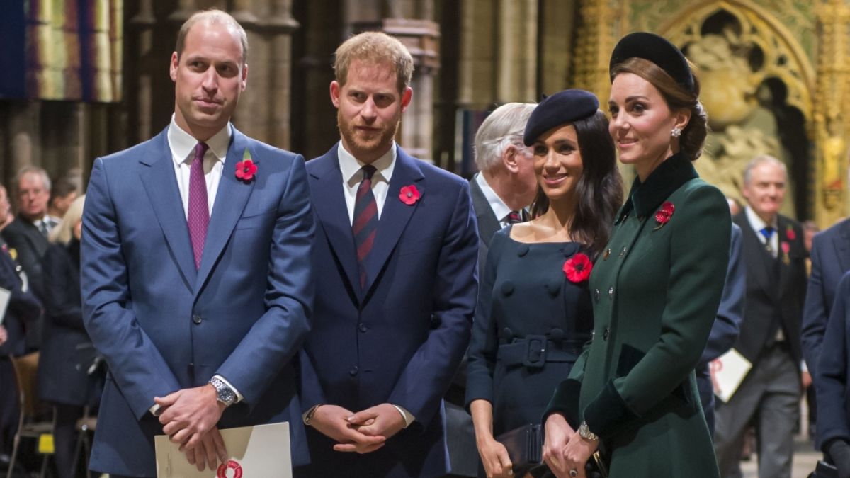 Ein Bild mit Seltenheitswert: Seit knapp zwei Jahren wurden Kate Middleton und Prinz William nicht mehr öffentlich mit Meghan Markle und Prinz Harry gesehen. (Foto)