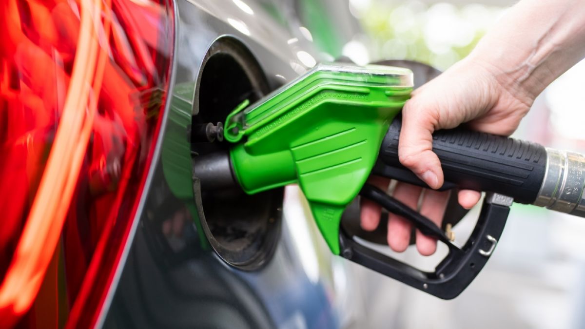 Die Benzinpreise steigen weiter. Droht eine neue Kostenexplosion? (Foto)