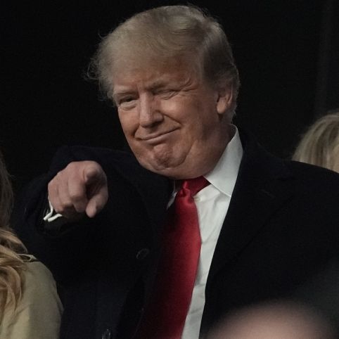 Verbannt von Frau Melania Trump - Ex-US-Präsident macht bald Schluss (Foto)