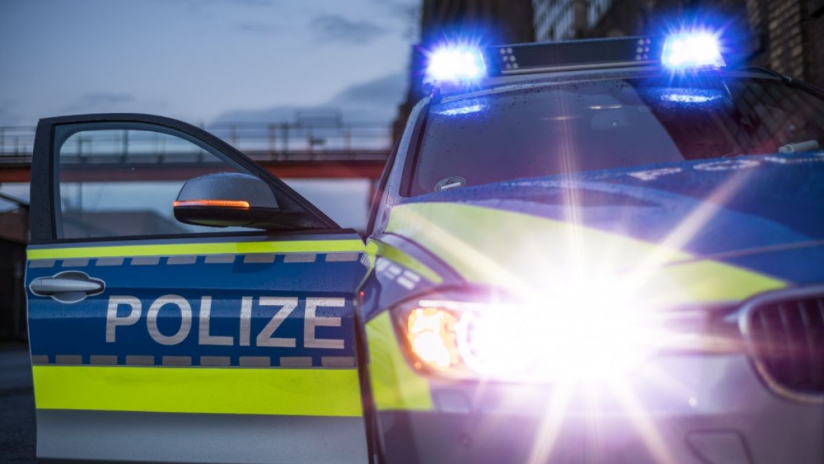 Die Polizei Berlin geht gegen ein Video vor, das einen verunglückten Polizisten zeigt, der kurze Zeit später starb. (Foto)