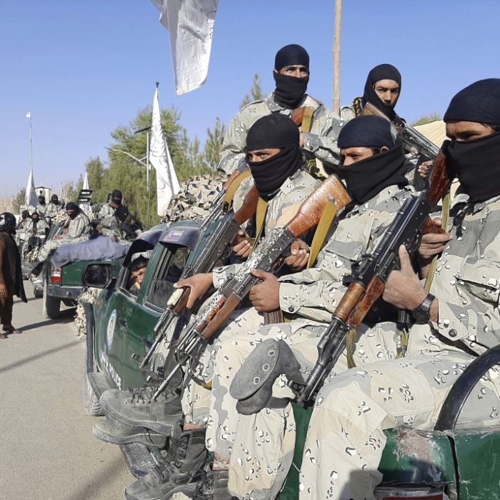 Soldat packt aus: Taliban-Kämpfer töten Zivilisten aus Langeweile!