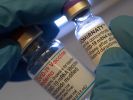 Die Nachfrage nach Booster-Impfungen in Deutschland ist enorm - doch die Menge von Biontech-Impfdosen ist begrenzt, da Moderna-Vorräte aufgebraucht werden sollen. (Foto)