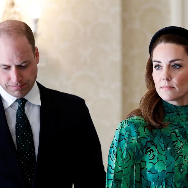Abdankung der Queen und Schock-Trennung erschüttern die Royals