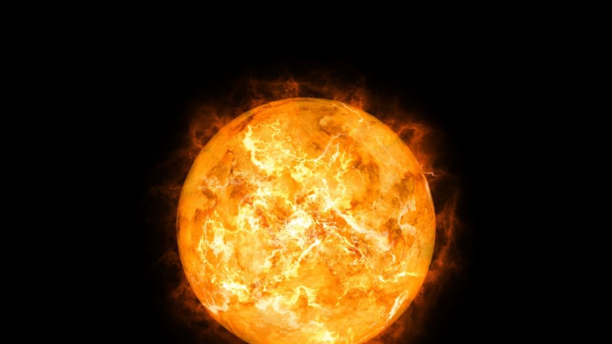Eine Sonneneruption schleuderte am Wochenende Plasma in den Weltraum. Der Erde droht jedoch kein Sonnensturm. (Foto)