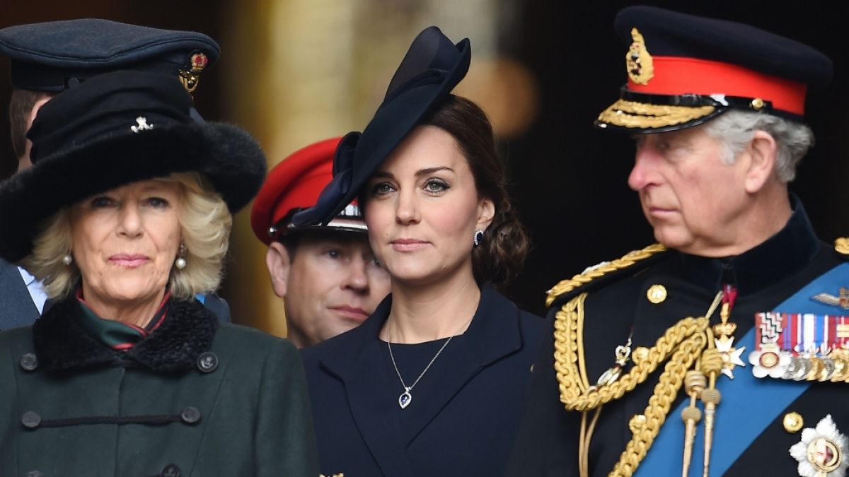 Prinz Charles und seine wichtigste Stütze Seite an Seite - die Rede ist von Kate Middleton, nicht von Herzogin Camilla. (Foto)