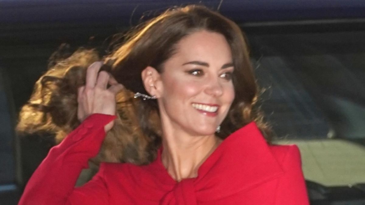 Herzogin Kate hat gut Lachen: Eine drohende Trennung zu Weihnachten scheint die Ehefrau von Prinz William abgewendet zu haben. (Foto)