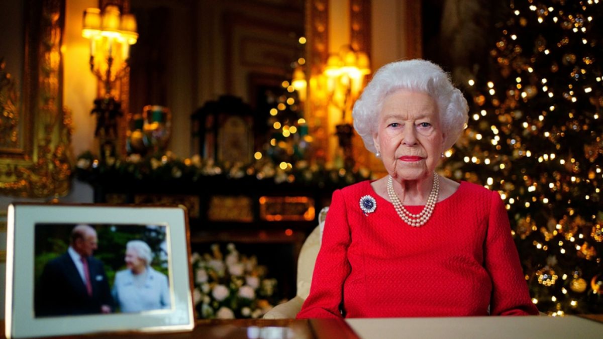 Queen Elizabeth II. erinnert in ihrer Weihnachtsansprache an ihren verstorbenen Ehemann Prinz Philip. (Foto)
