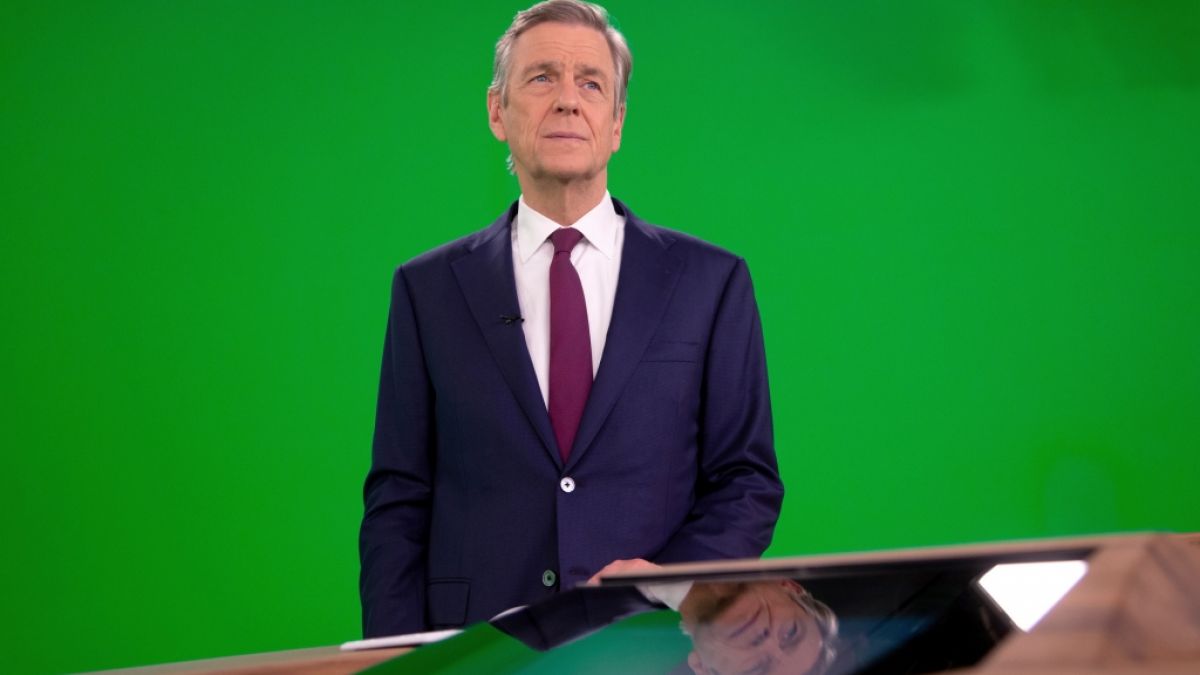 Volle Konzentration für die letzte Sendung: Am 30. Dezember 2021 stand Claus Kleber zum letzten Mal für das "heute journal" im ZDF vor der Kamera. (Foto)
