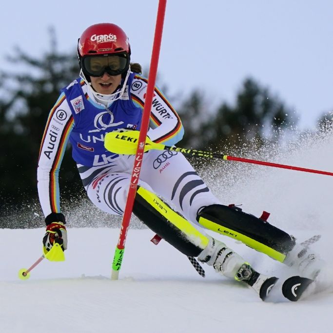 Vlhova gewinnt Slalom-Weltcup in Zagreb - Dürr Elfte
