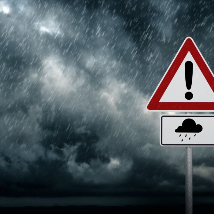 Alarmstufe Rot! Wetterdienst warnt vor Dauerregen - HIER droht Hochwasser