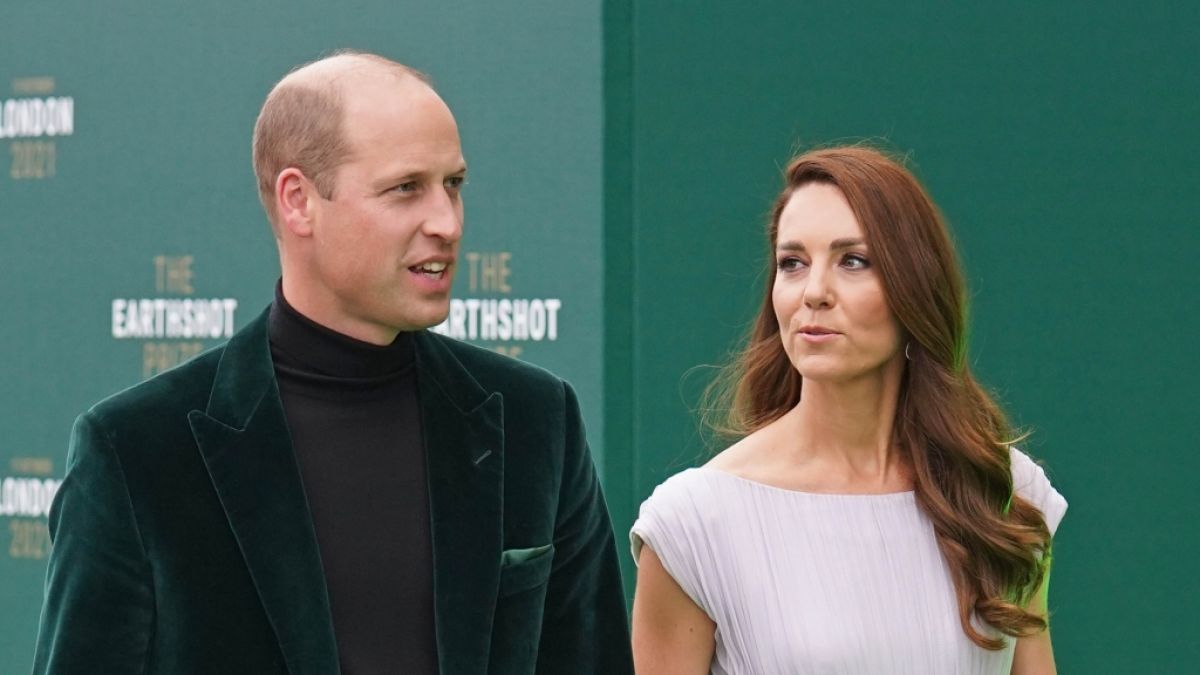 Bei gemeinsamen Auftritten mit Prinz William ordnet sich Herzogin Kate immer unter. (Foto)