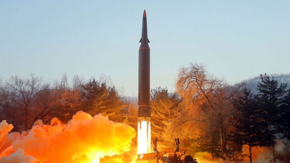 Nordkorea beweist Raketentest mit einem erschreckenden Foto. (Foto)
