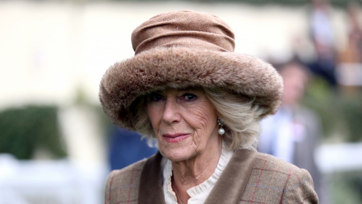 Herzogin Camilla sorgte in den Royal-News mit einem skandalträchtigen Geschenk für Aufsehen. (Foto)