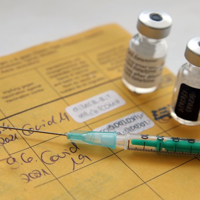 Experte hegt Zweifel: Ist die 4. Corona-Impfung gar nicht nötig?