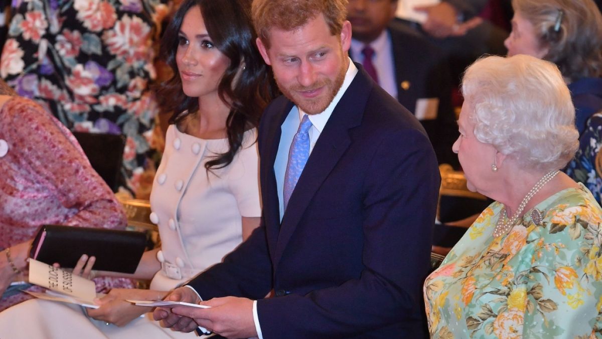 Ob sich Prinz Harry und Meghan Markle so schnell wieder mit Queen Elizabeth II. treffen, ist angesichts der aktuellen Streitigkeiten praktisch ausgeschlossen. (Foto)