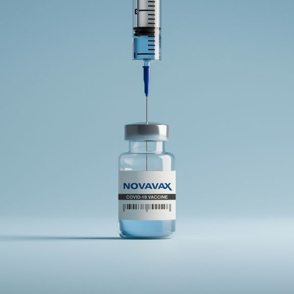 Novavax bald in Deutschland verfügbar! DIESE Nebenwirkungen drohen