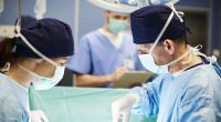 Ein Krankenhaus verweigert einem Patienten eine Nierentransplantation, weil er nicht geimpft ist. (Symbolfoto)