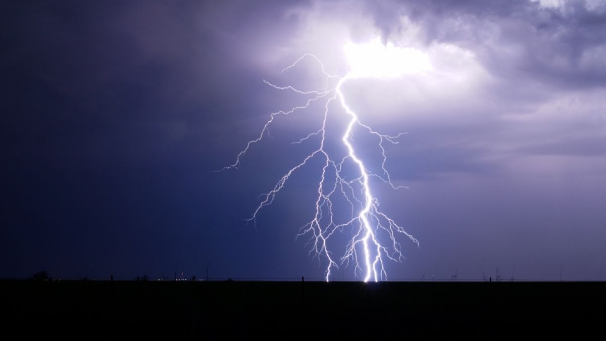 Blitze sind nicht nur atemberaubend schön sondern auch extrem gefährlich. (Foto)