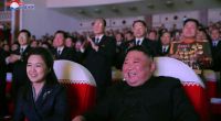 Kim Jong-un zeigt sich erstmals wieder mit seiner Frau Ri Sol Ju in der Öffentlichkeit.