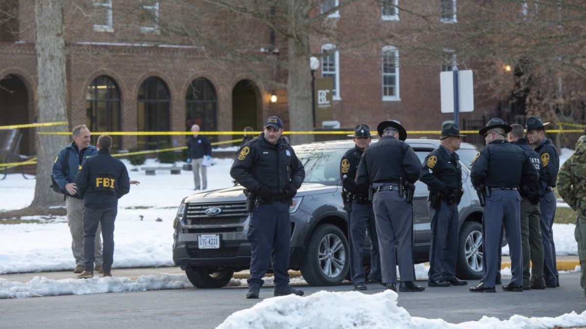 Im US-Bundesstaat Virginia sind bei einer Schießerei an einem College zwei Polizisten getötet worden. (Foto)