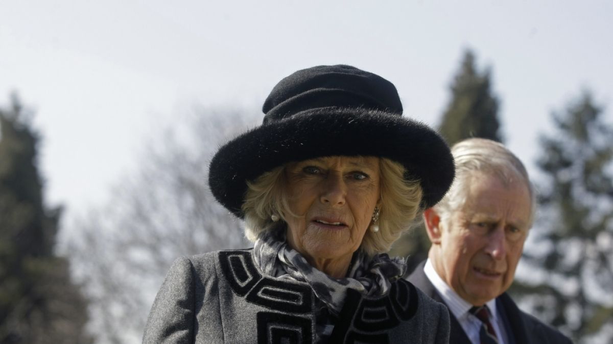 Nach Prinz Charles: Herzogin Camilla hat sich mit dem Coronavirus infiziert. (Foto)