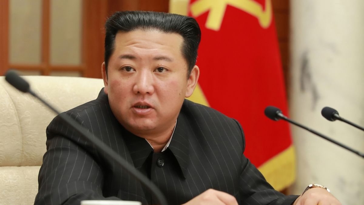 Kim Jong-un ließ das Volk bei -15 Grad frieren. (Foto)
