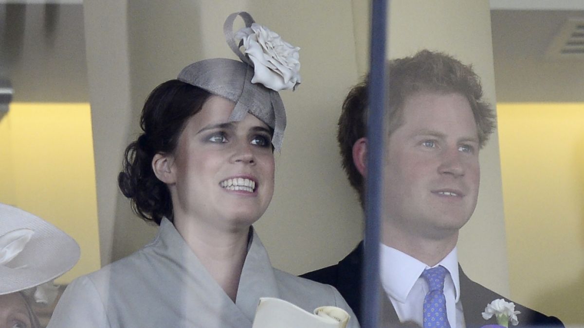 Zwei, die sich verstehen: Prinz Harry und Prinzessin Eugenie von York stehen sich trotz aller Royals-Querelen nah. (Foto)