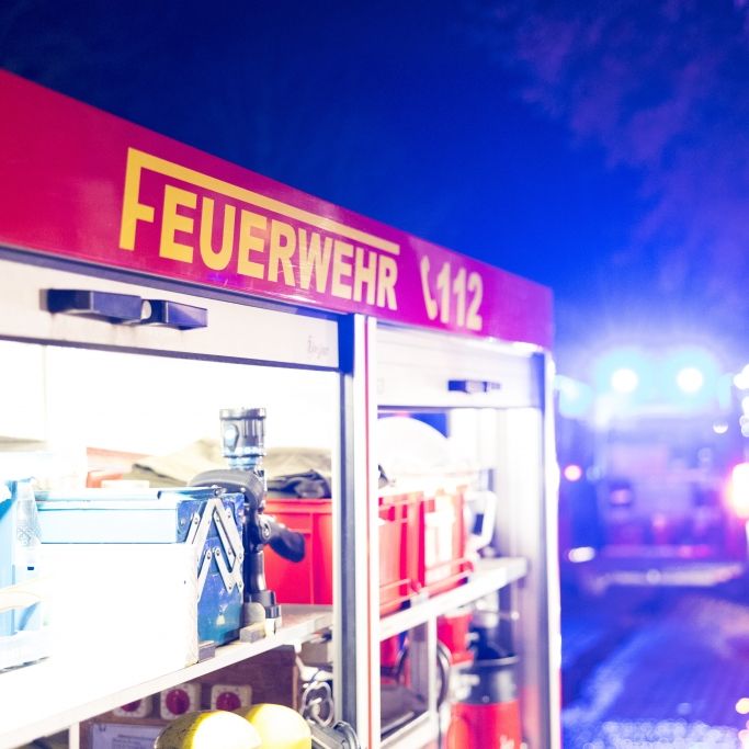 Feuerwehrmann (28) bei Einsatz totgerast - Unfallursache weiter unklar