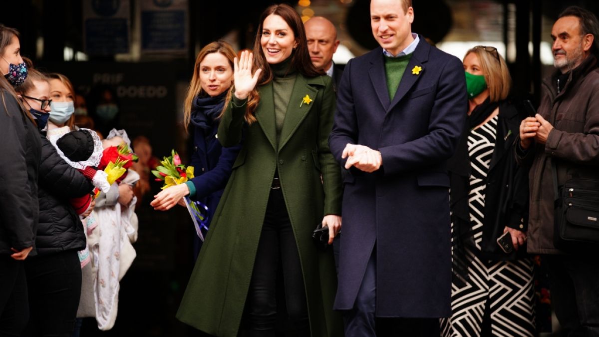 Diese Blicke sagen alles: Herzogin Kates wachsendem Babywunsch steht Prinz William (noch) skeptisch gegenüber. (Foto)