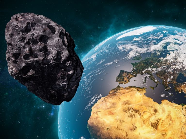 Erdnahe Asteroiden heute: Zwischen 116 und 259 m groß! DIESER Gesteinsbrocken nähert sich der Erde