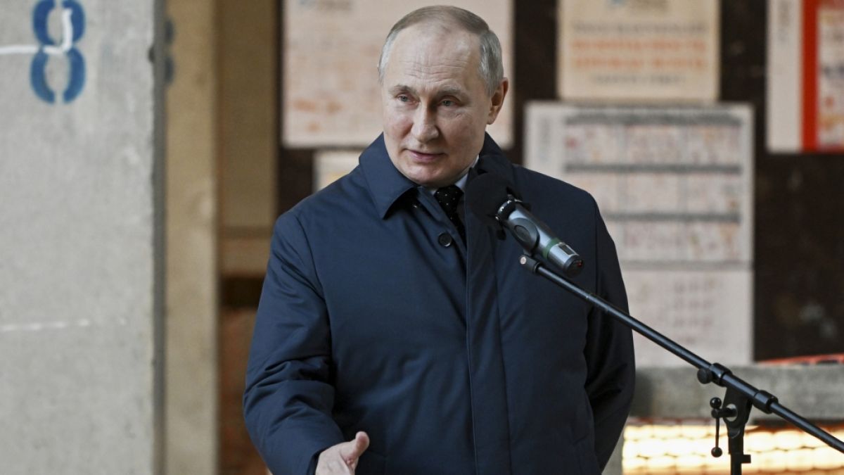 Hat Wladimir Putin seinen TV-Auftritt gefälscht? (Foto)