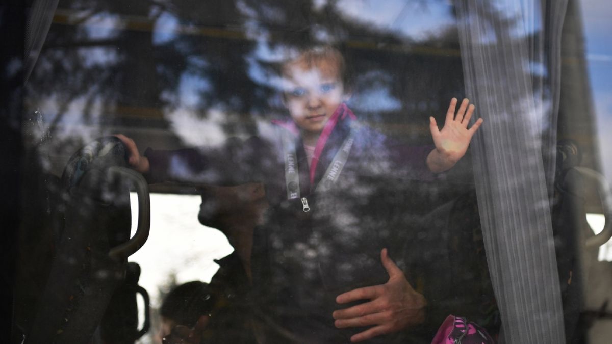 Wieder sind es die Kinder, die am meisten unter dem Krieg ind er Ukraine leiden. (Foto)