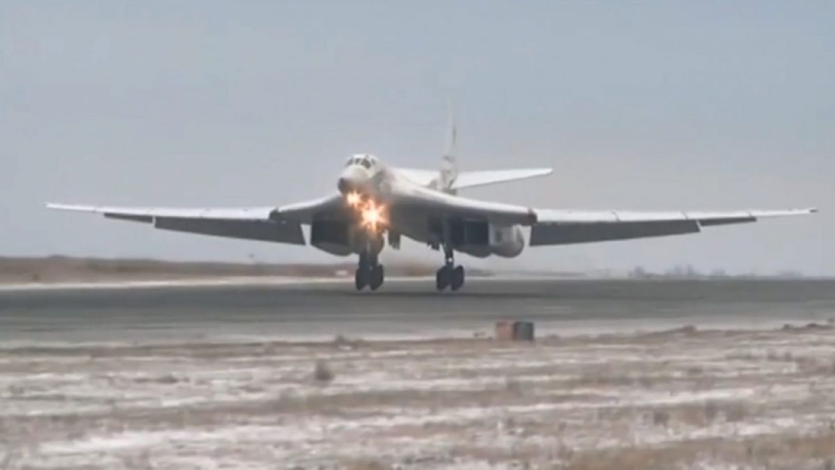 Eine TU-160 kann Höchstgeschwindigkeit von 2.200 km/h erreichen. (Foto)