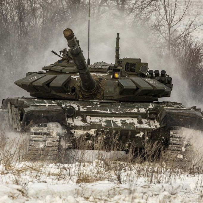 Ukraine-Soldat verspottet verängstigte Russen im Panzer-Versteck