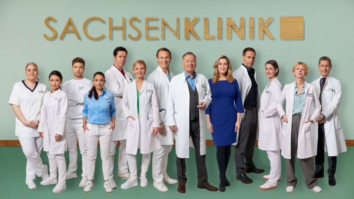 Das Team der Sachsenklinik geht in die 25. Staffel: Die neuen Folgen von "In aller Freundschaft" laufen ab dem 15.03.2022 im Ersten. (Foto)