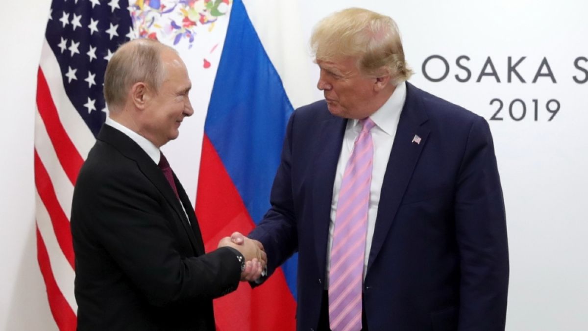 Wladimir Putin (links) überraschte Donald Trump mit seiner Ukraine-Invasion. (Foto)