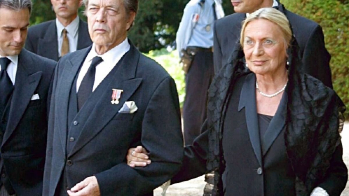 Das Foto zeigt Micaela d'Orléan an der Seite ihres Mannes im Jahr 2003 (Foto)