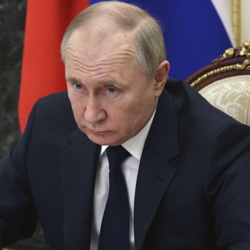 Mega-Feuerball! Putin-Hubschrauber bei Angriff auf Flughafen zerfetzt