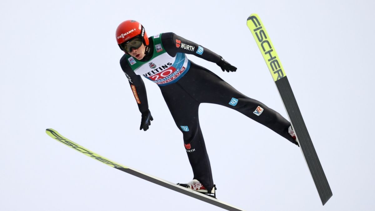 Die Athleten im Skispringen-Weltcup 2021/22 machen vor dem Saisonfinale in Planica Station beim Skifliegen in Oberstdorf. (Foto)