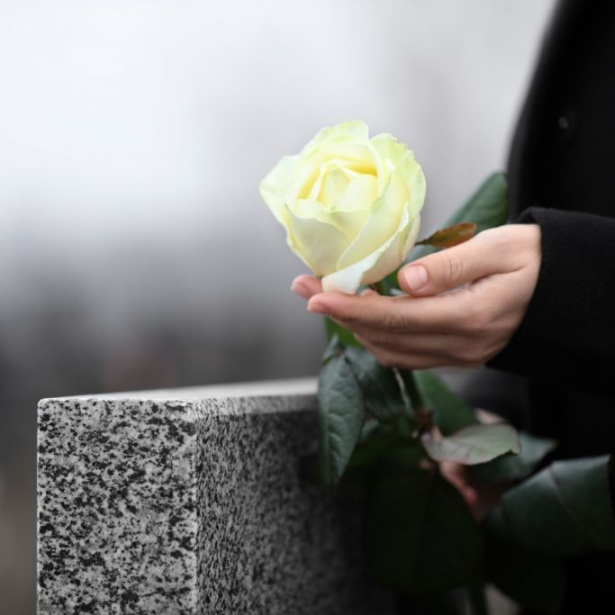 Mit nur 45 Jahren! CDU-Politiker tot aufgefunden